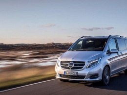 В Mercedes-Benz V-класса самопроизвольно срабатывают подушки безопасности