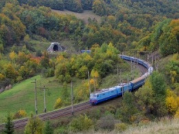 УЗ соединит поездом Кременчуг с Прикарпатьем