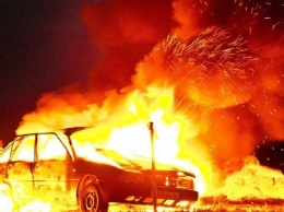 За вечер в центре Кривого Рога загорелись 3 автомобиля