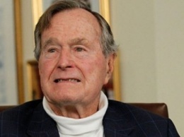 Джордж Буш-старший попал в больницу через месяц после выписки
