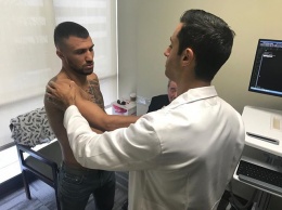 Ломаченко предстоит операция на плече