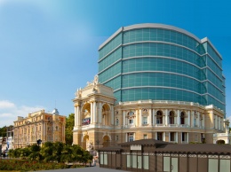 С целью привлечения внимания в Одессе «снесут» Оперный театр