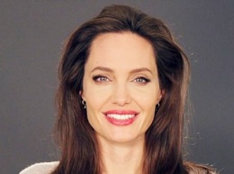 Малефисента 2: Анджелина Джоли повеселилась на съемочной площадке