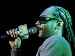 Snoop Dogg приготовил гигантский коктейль и установил рекорд