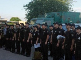 Руководитель Добропольского отделения полиции проверил боеготовность подчиненных
