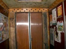 В Кривом Роге обещают отремонтировать 64 лифта до конца года