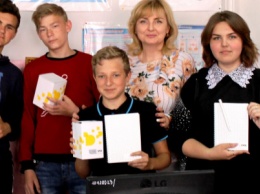Молодежь ЦОФ Добропольская помогает школьникам в выборе профессии