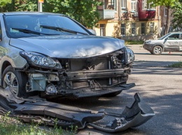 На Бородинской два Hyundai не поделили дорогу