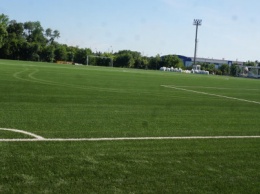 В Кривом Роге закончили строительство футбольного поля спорткомплекса "Металлург", - ФОТО