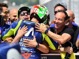 MotoGP: Валентино Росси выиграл квалификацию Гран-При Италии и обновил рекорд круга