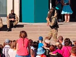 В Энергодаре на детском празднике спецназ показал сцену "перерезания горла" (Видео)