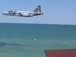 10 метров над уровнем пляжа: как украинская авиация отрабатывала учения