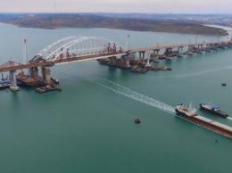 Керченский мост виноват: В Крыму очередной коллапс - РФ отменяет авиарейсы на полуостров