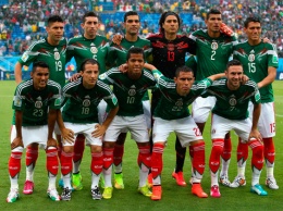 Сборная Мексики устроила оргию с 30 жрицами любви перед вылетом в Россию на чемпионат мира