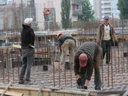 От удара оторвало голову: в Киеве на строительстве дома погиб рабочий