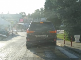 В Крыму замечен автомобиль с номерами Верховной Рады - подробности
