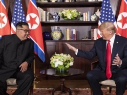 Трамп и Ким Чен Ын на исторической встрече подписали соглашение