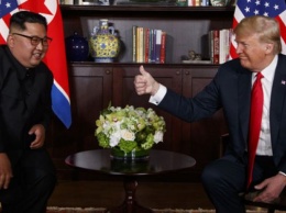В Сингапуре «очень хорошо» завершилась личная встреча Трампа и Ына
