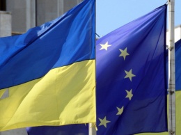 ЕК призвала Европарламент одобрить новую финпомощь Украине