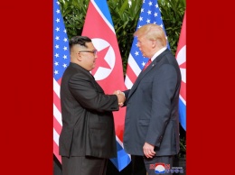 Ким Чен Ын заявил, что первым делом США и КНДР должны прекратить "раздражающие враждебные военные действия"