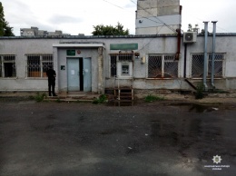 В Харькове неизвестные подорвали банкомат и ушли с добычей. Фото