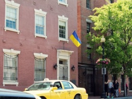Дипломат: Посольство Украины в Вашингтоне только портит отношения с США