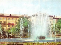 Как выглядел фонтан на площади Маяковского более сорока лет назад (ФОТО)