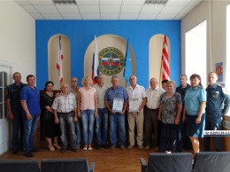 Керчан поблагодарили за спасение рыбаков