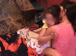 Родители насиловали 4-летнюю дочь и снимали порно: в Украине извращенцы зарабатывают на беззащитных детях