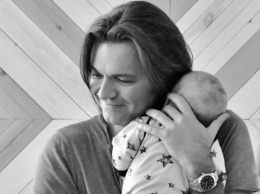 Дмитрий Маликов опубликовал нежное фото с маленьким сыном
