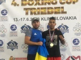 Херсонский боксер завоевал "золото" на Международном турнире в Словакии