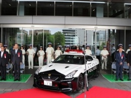Nissan GT-R заступил на службу в полицию