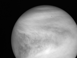 Планетологи раскрыли загадку "непостоянного дня" на Венере