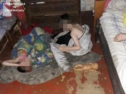 Среди мусора и грязной посуды: В Краматорске четыре ребенка остались без родительского ухода