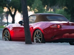 Родстер Mazda MX-5 стал мощнее