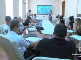 Показали, как туристическая полиция Одессы изучает английский язык (ВИДЕО, ФОТО)