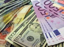 Украинцы смогут покупать валюту онлайн благодаря новому закону