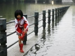 В Китае при масштабном наводнении пострадали свыше 40 000 человек