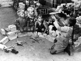 Исполнилось 70 лет с начала советской блокады Западного Берлина