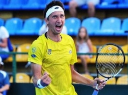 Украинский теннисист Стаховский выиграл турнир в Великобритании