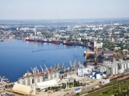 Дисбаланс между поставками и отгрузками керосина в порту Николаев продолжает расти