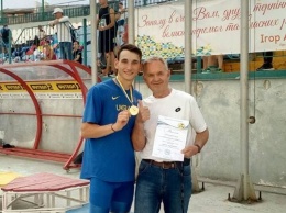 Николаевский бегун Андрей установил юниорский рекорд Украины