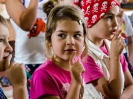 В этом году в пришкольных лагерях Днепропетровщины будут работать 750 языковых групп