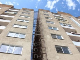 В Кременчуге выпали из окон многоэтажек две пенсионерки