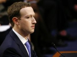 Утечка данных стала последней каплей: Цукерберга могут уволить с поста главы Facebook