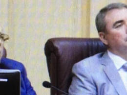 Депутаты уменьшили премию криворожскому мэру и его заместителям, - ФОТО