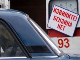 Дело в "непризнанности": Захарченко рассказал, почему в "ДНР" цены на бензин выше, чем в России