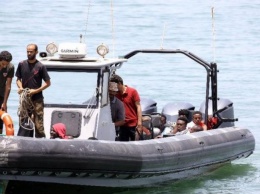 У берегов Ливии ушла на дно лодка с мигрантами: более 100 человек погибли