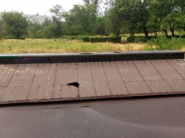 В Южноукраинске бомж раз на металлолом разбирает скейт-парк