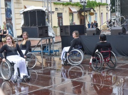 Невзирая на непогоду на Греческой площади состоялся фестиваль «Надежда есть» (фото)